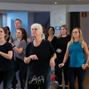 Deltagare på danskurs på Salsa Sundsvall, Norra Sveriges största dansskola för Salsa & Bachata